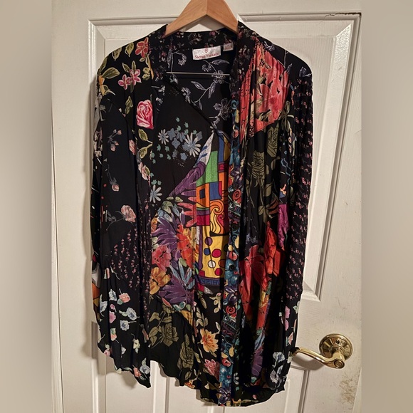 Sacred Threads Tops - Vintage Sacred Threads Abstract Floral Print Button Down Shirt
